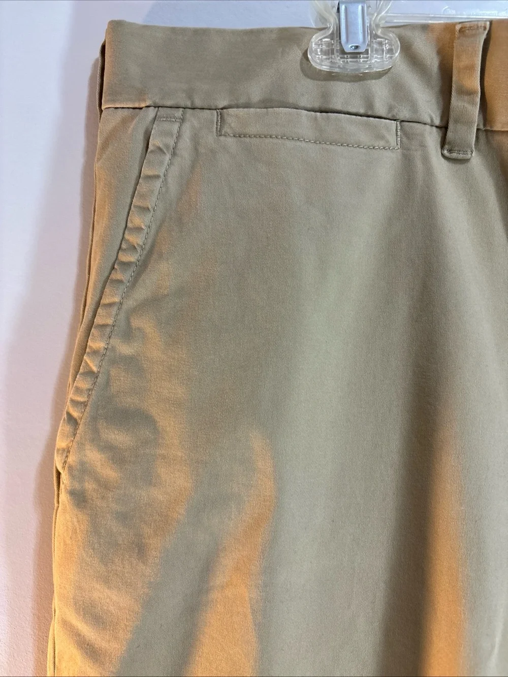 Tommy Hilfiger Men's Classic Khaki Pants - Neutral Tan. 1102